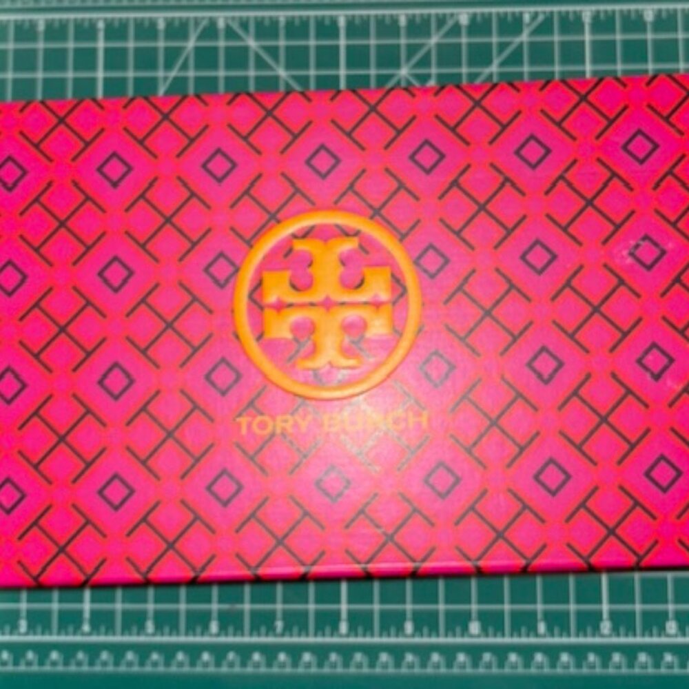 EMPTY Tory Burch shoe box
